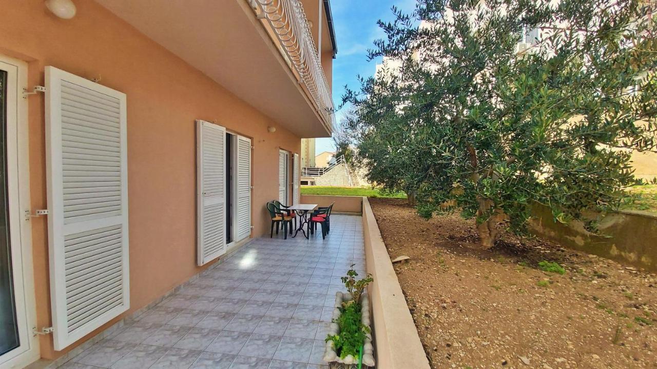 Apartments Mandalinic Omiš Exterior foto