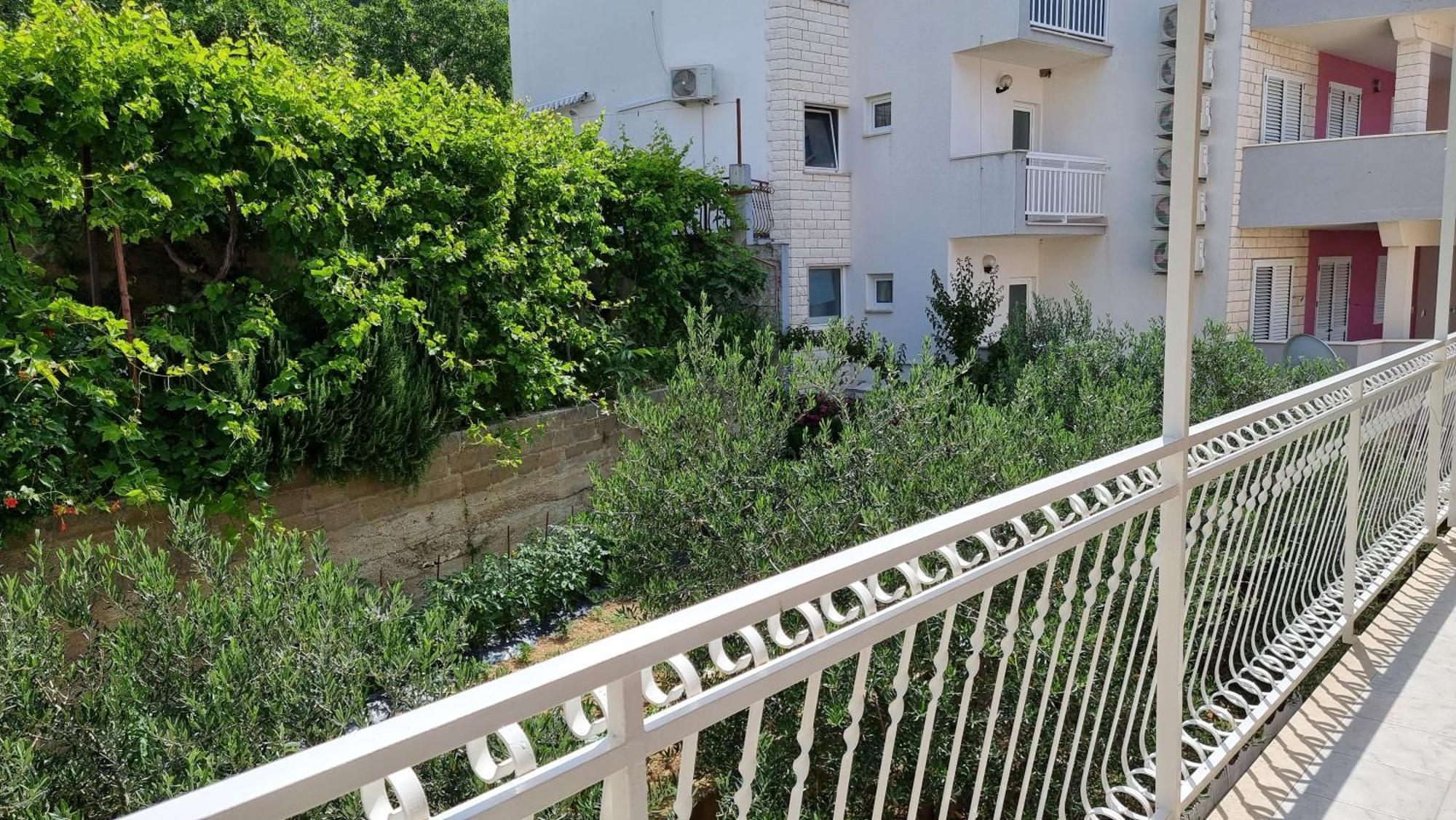 Apartments Mandalinic Omiš Exterior foto